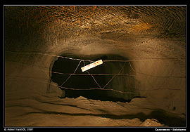 Solotvyno - hluboko v solných dolech (na stropě malé krápníčky)